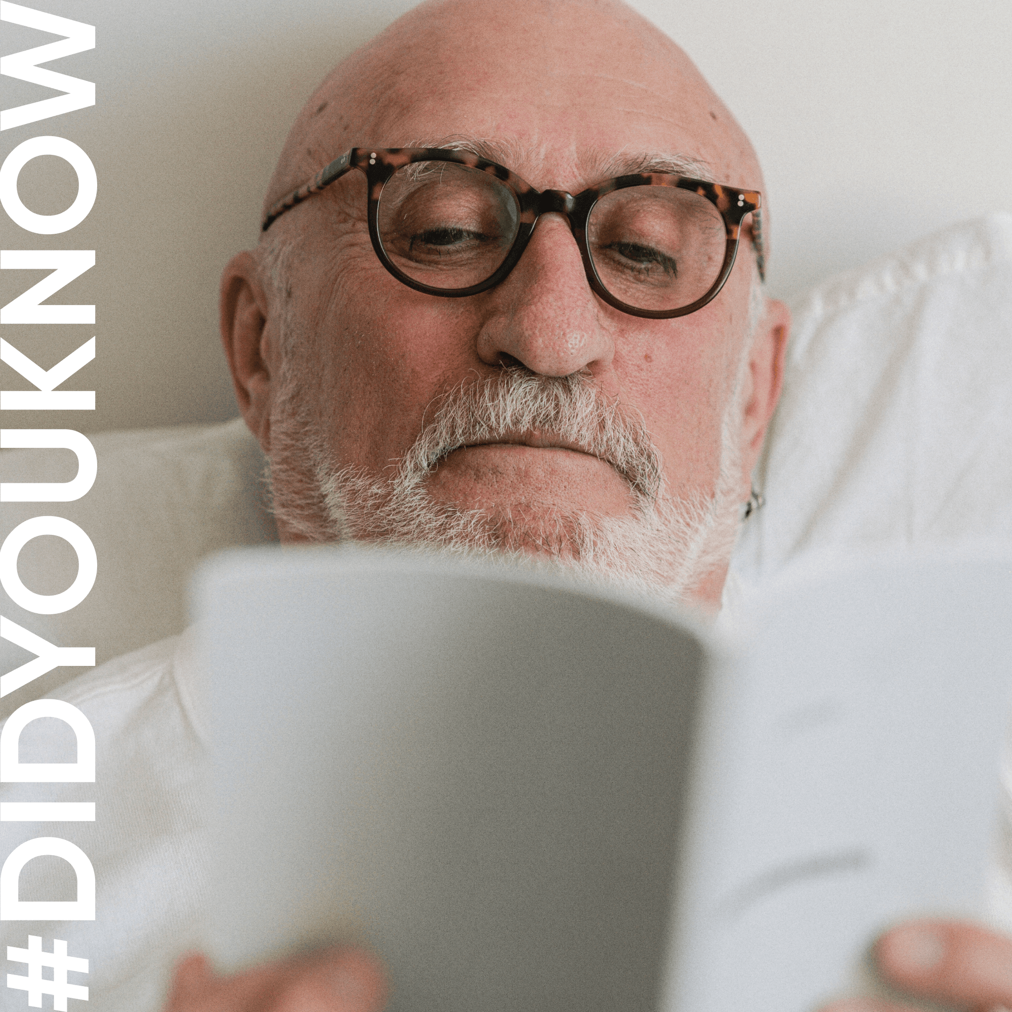 Dāleez social post: #didyouknow, a man in glasses reading